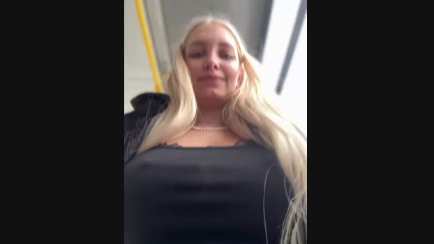 Milkyy_wway StripChat Female 16-03-2025