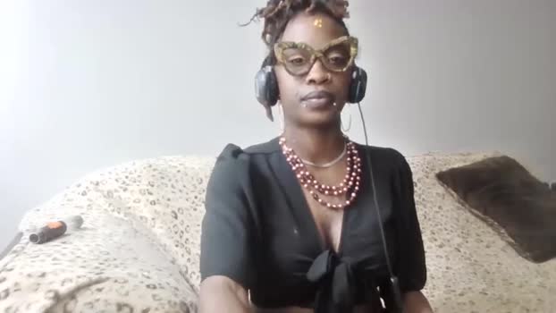 carolinewildd MyFreeCams Female 15-03-2025