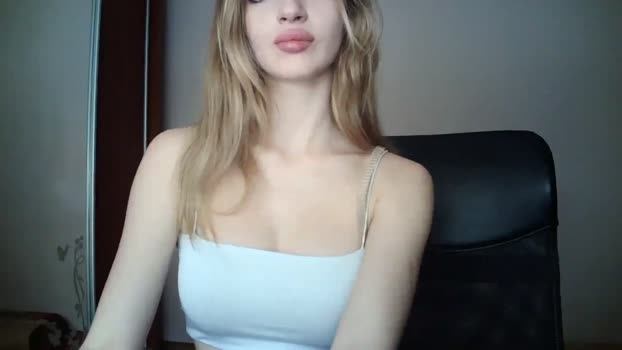 MaryyCo MyFreeCams Female 08-04-2025