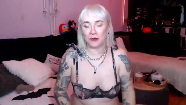 axehallow MyFreeCams Female 08-04-2025