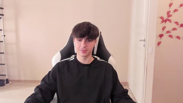 stralght_twinks 25-04-2025 video analtoy