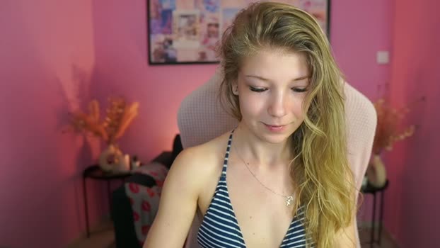 Missicute MyFreeCams Female 27-04-2025