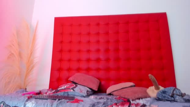 maite_smith69 kiss Webcam SHOW @ Chaturbate 26-04-2025