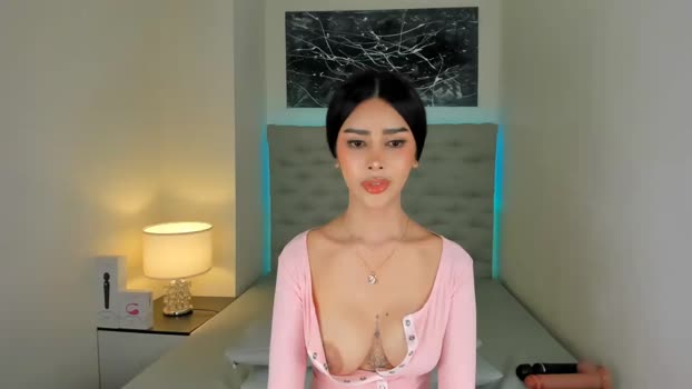 lucy_the_pussycock kissing Webcam SHOW @ Chaturbate 30-04-2025
