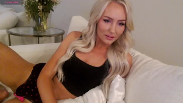 Officialelsa MyFreeCams Female 30-04-2025