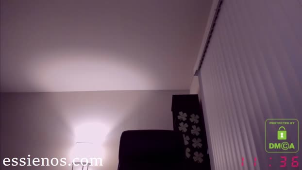 essienos Chaturbate Female 02-05-2025