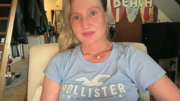 lili_blue1 Chaturbate Female 02-05-2025