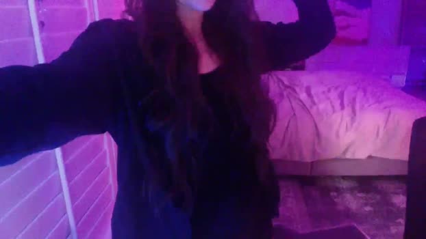 P0SIE MyFreeCams Female 04-05-2025