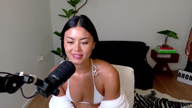 alexzamora MyFreeCams Female 04-05-2025