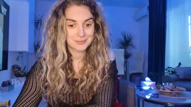 MissDivinna MyFreeCams Female 13-05-2025
