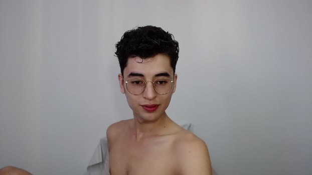 devil_blood kiss Webcam SHOW @ Chaturbate 19-05-2025