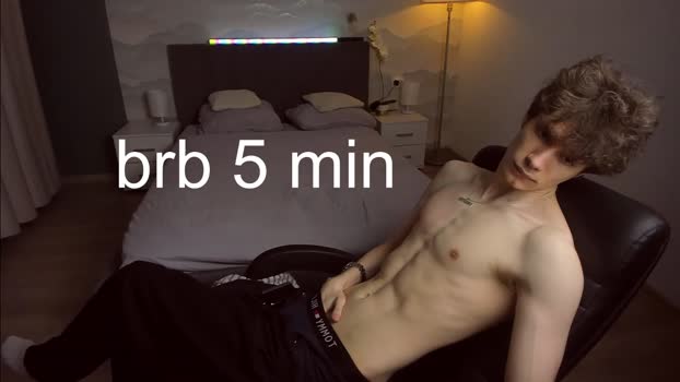 edvardblare 31-05-2025 video Topless