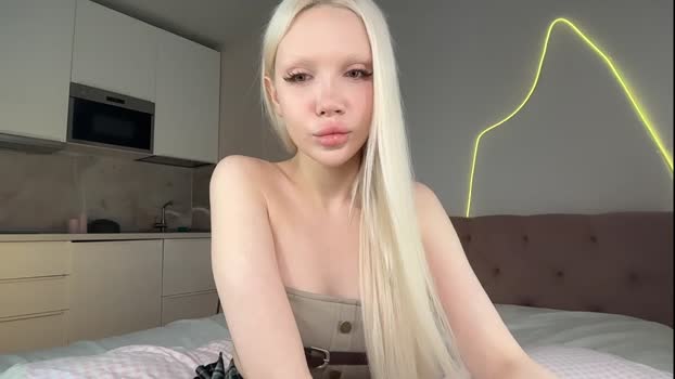 siliconepornstar fuckface Webcam SHOW @ Chaturbate 04-06-2025