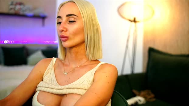 blondiefromtheblock nude Webcam SHOW @ Chaturbate 13-06-2025