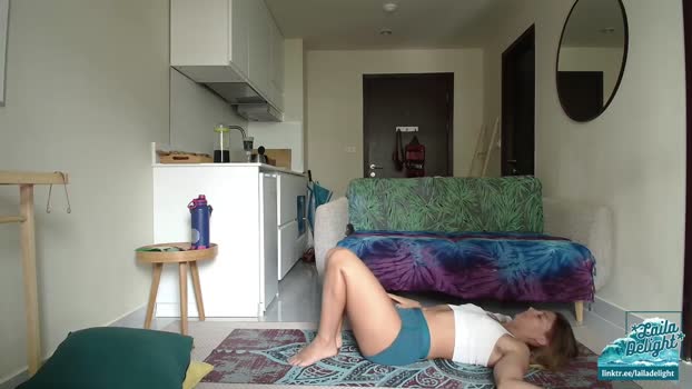 lailagetsnaked tits Webcam SHOW @ Chaturbate 22-06-2025