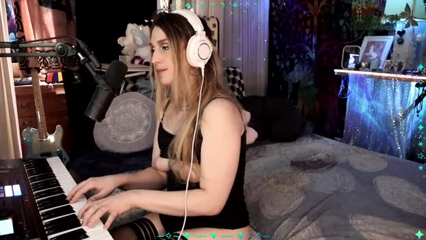 xaevynne kissing Webcam SHOW @ Chaturbate 29-06-2025