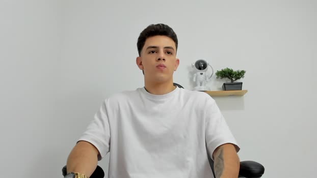 mikecooper_ play Webcam SHOW @ Chaturbate 02-07-2025