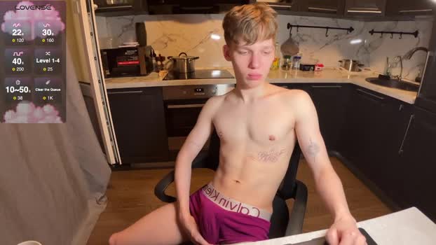 walterback legs Webcam SHOW @ Chaturbate 03-07-2025