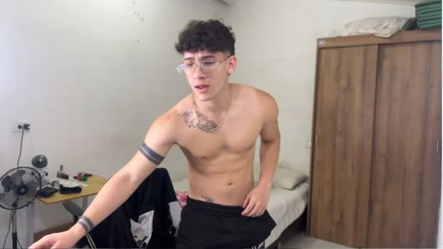 kisan_smith Pretty Webcam SHOW @ Chaturbate 06-07-2025