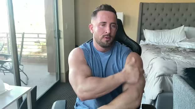 brettmycles show Webcam SHOW @ Chaturbate 08-07-2025