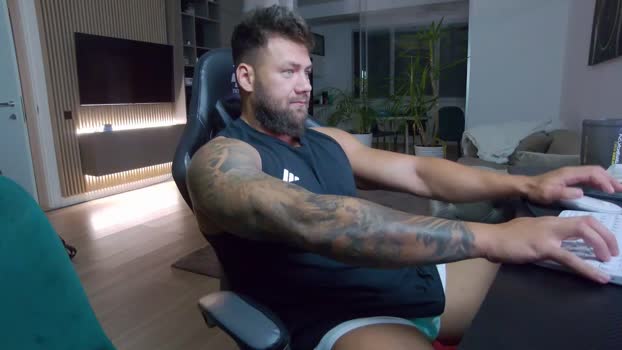 enrikoblue strip Webcam SHOW @ Chaturbate 09-07-2025