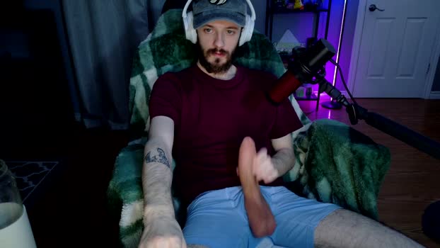 digbicknik toy Webcam SHOW @ Chaturbate 11-07-2025