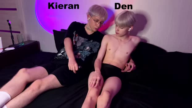 den_phoenix_ bigtoys Webcam SHOW @ Chaturbate 17-07-2025
