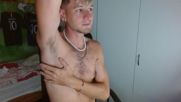 freddy_star kissing Webcam SHOW @ Chaturbate 20-07-2025