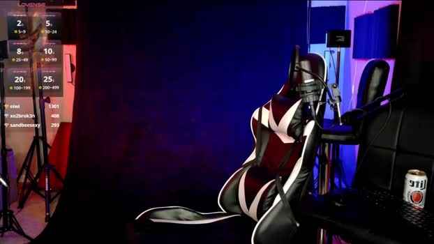 studforyouall 04-08-2025 video Show