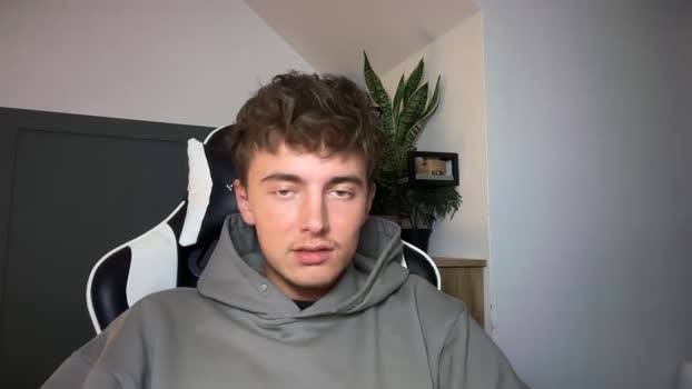 luciancrowe 05-08-2025 video gay