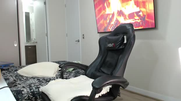 johnklleyn 13-08-2025 video jerking