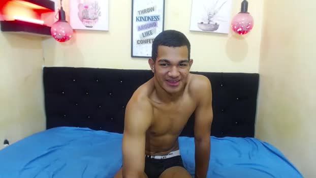 hugecock_twinks
