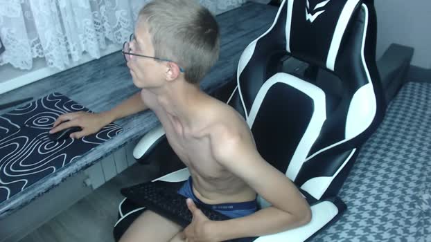 glasses_cat 17-08-2025 video fuckhard