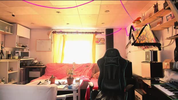 naughty_nik43 21-08-2025 video fuckme