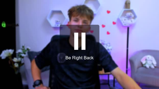 travis_wolf_ 20-08-2025 video natural