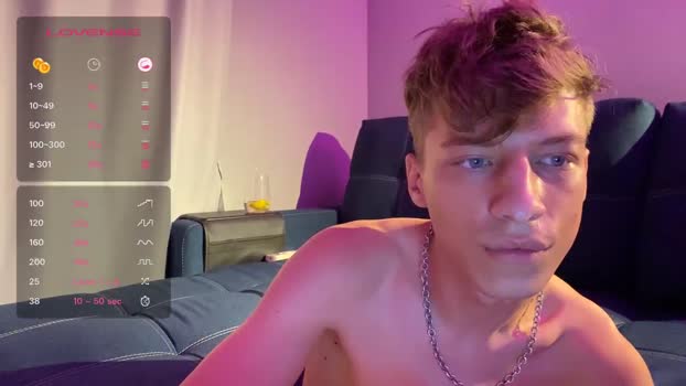 andytwinkkk 22-08-2025 video kissing