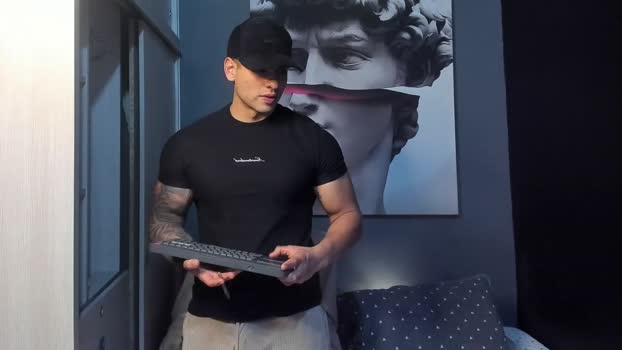 nicolasmuscle 24-08-2025 video sweet