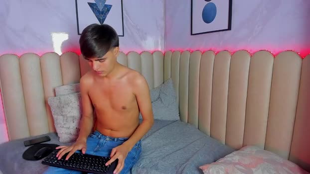 sweet_petter 24-08-2025 video Topless