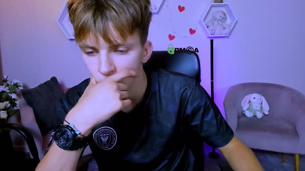 travis_wolf_ 23-08-2025 video yummy