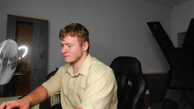 eric_poston 30-08-2025 video Webcam