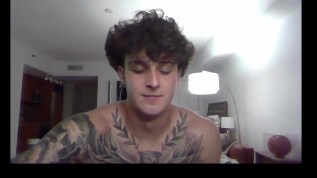 henrydesanti 30-08-2025 video kiss