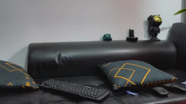 nixon347932 05-09-2025 video bigballs