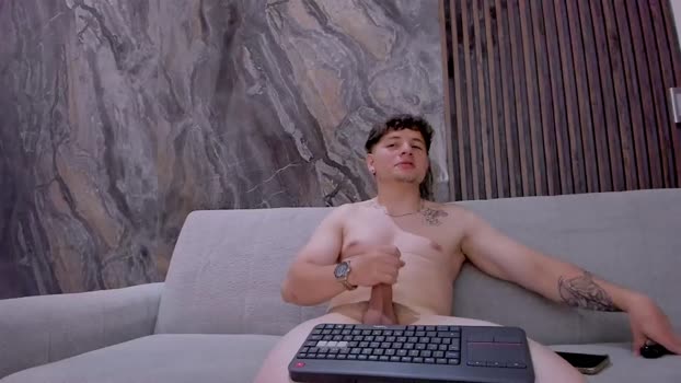 heteros_men 07-09-2025 video kissing