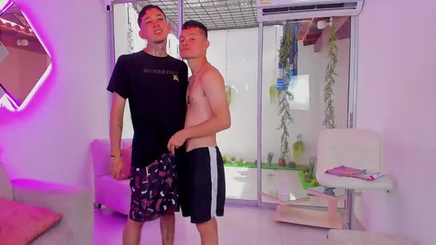 boysdeluxemilitary 11-09-2025 video toy