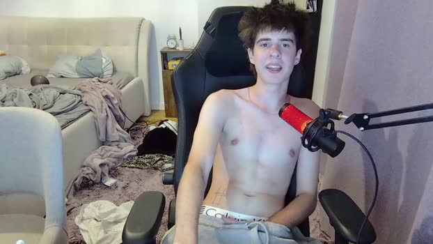 vinnie_06 16-09-2025 video bj-dildo