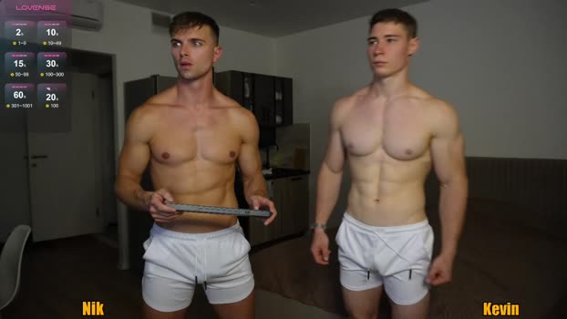 nik_sharp 16-09-2025 video fingers