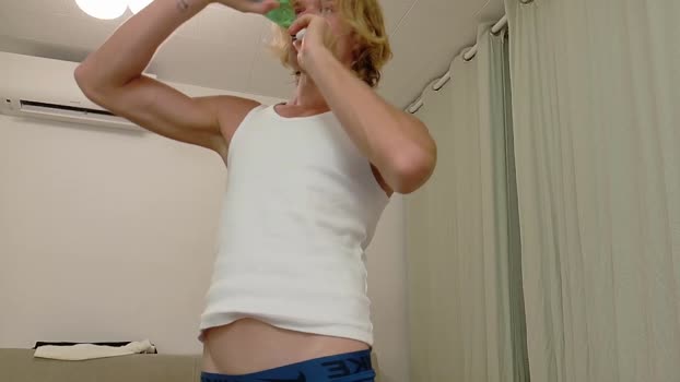 desaad_98 18-09-2025 video bj-dildo