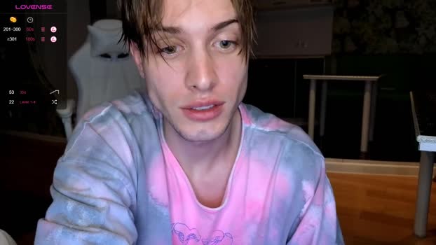 cryptongood 22-09-2025 video kiss