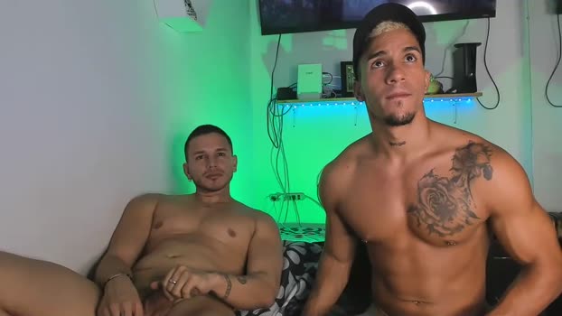 james_and_max 24-09-2025 video kissing