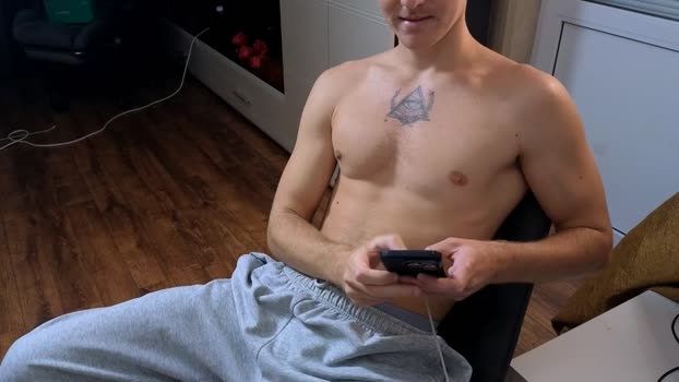 matt_aniston 01-10-2025 video beauty